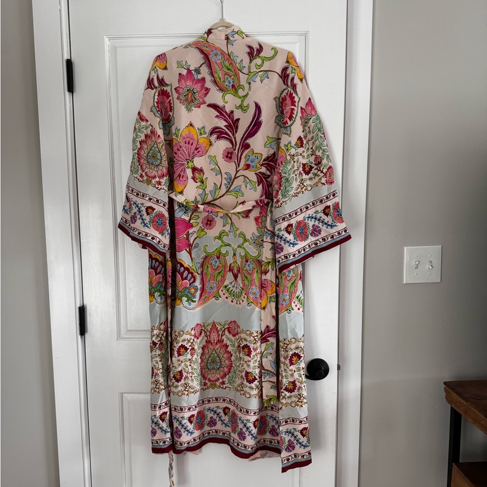 Zara Robe
